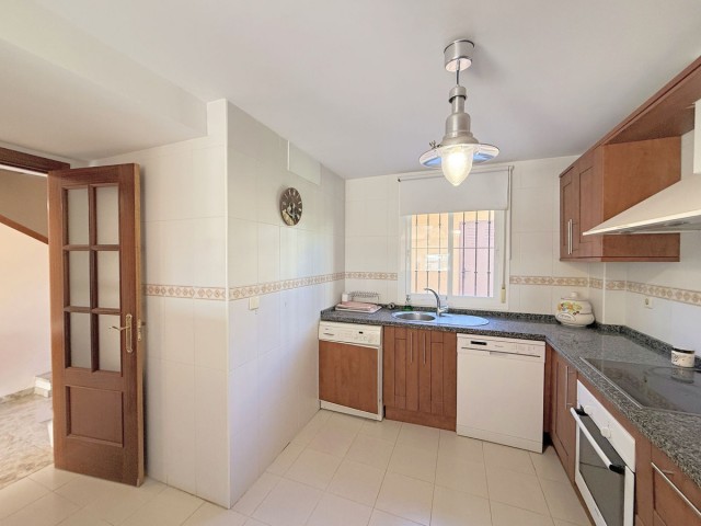 3 Bedrooms Townhouse in Estepona