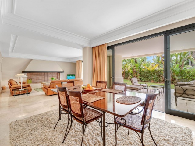 3 Bedrooms Apartment in Los Monteros