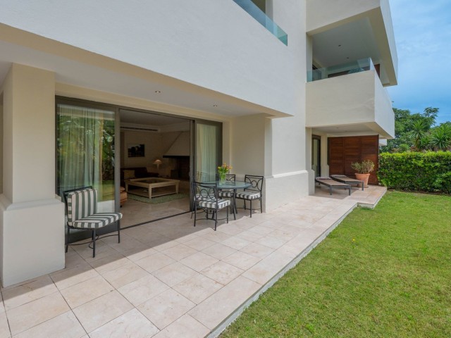 3 Bedrooms Apartment in Los Monteros
