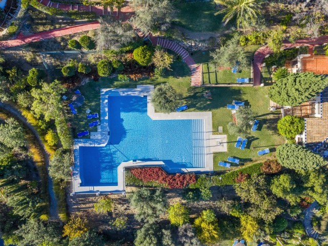 3 Bedrooms Apartment in Benahavís