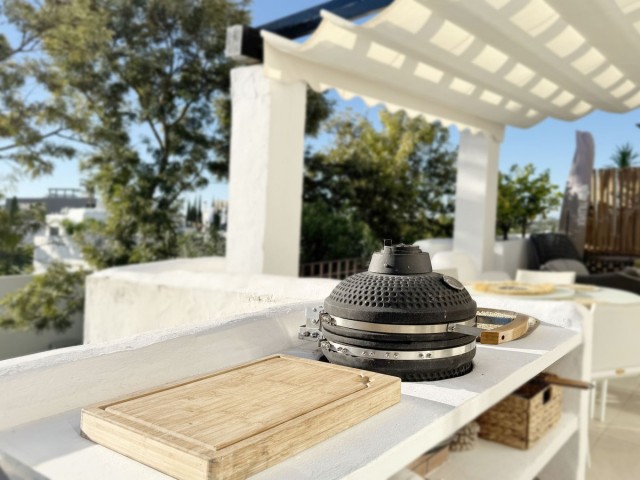 Takvåning i Nueva Andalucía