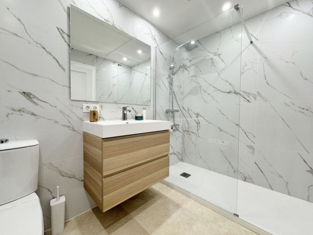 Takvåning i Nueva Andalucía