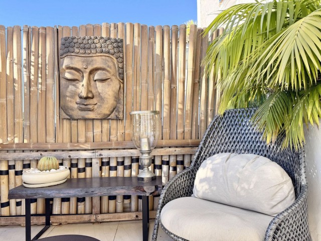 Penthouse avec 2 Chambres  à Nueva Andalucía