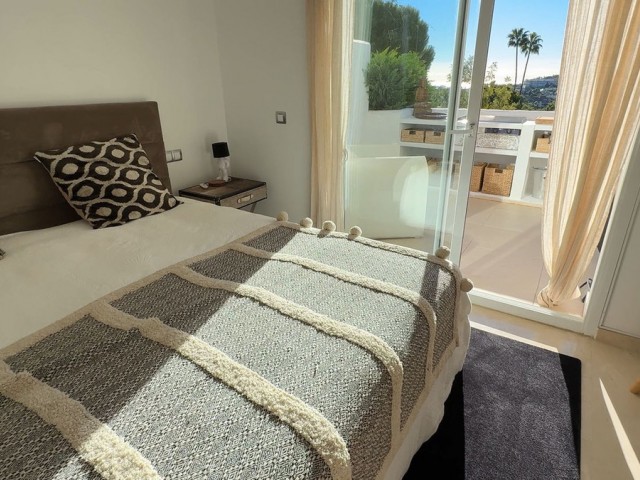 Penthouse avec 2 Chambres  à Nueva Andalucía