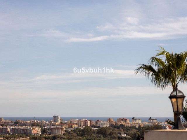 6 Bedrooms Townhouse in Mijas