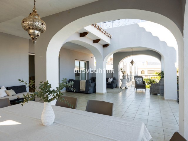 6 Bedrooms Townhouse in Mijas