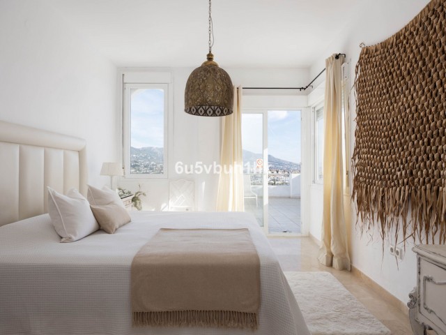 6 Schlafzimmer Reihenhaus in Mijas