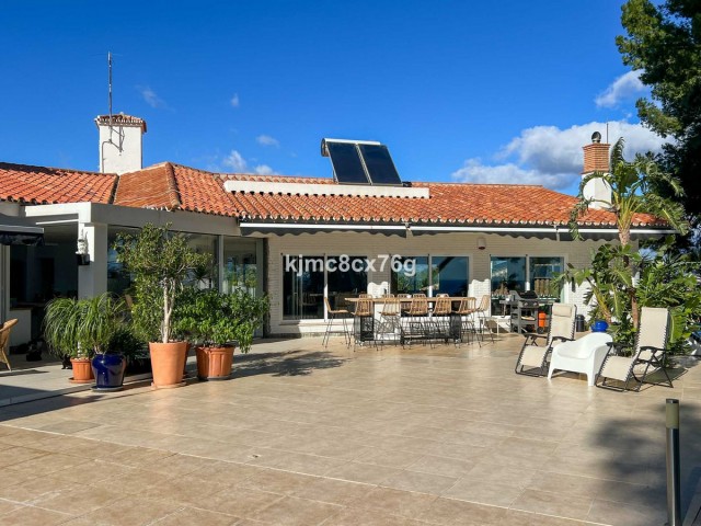 7 Bedrooms Villa in Torremolinos