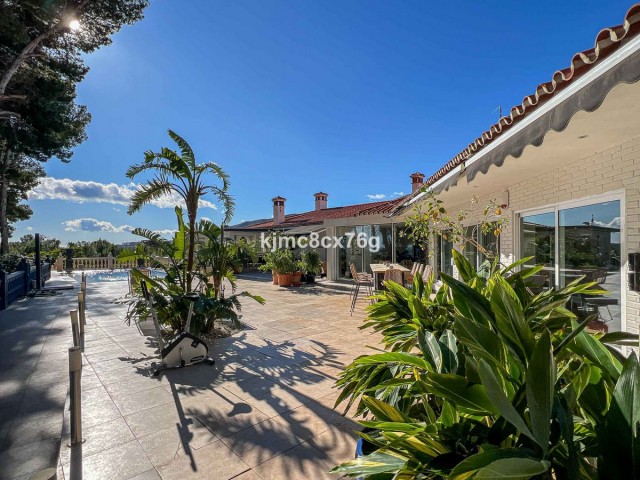 7 Bedrooms Villa in Torremolinos