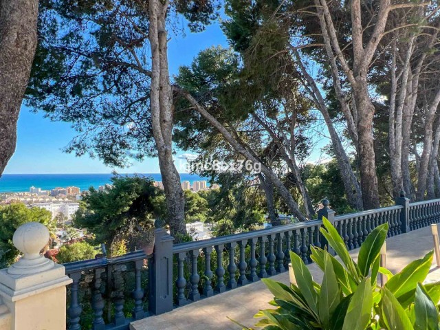 7 Bedrooms Villa in Torremolinos