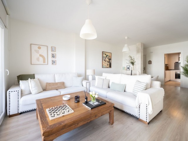 3 Bedrooms Apartment in Nueva Andalucía