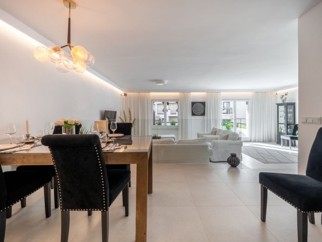 4 Bedrooms Townhouse in Nueva Andalucía