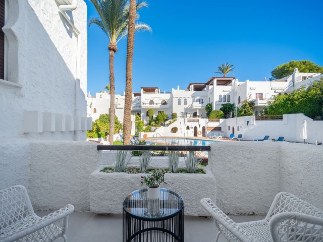 4 Bedrooms Townhouse in Nueva Andalucía