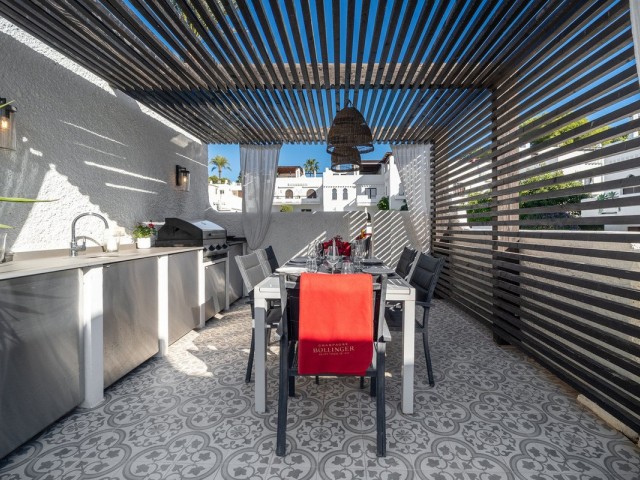 4 Schlafzimmer Reihenhaus in Marbella