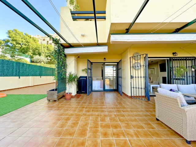 2 Bedrooms Apartment in Estepona