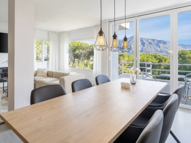 3 Bedrooms Apartment in Nueva Andalucía