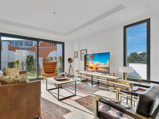 Adosado con 3 Dormitorios  en Torreblanca