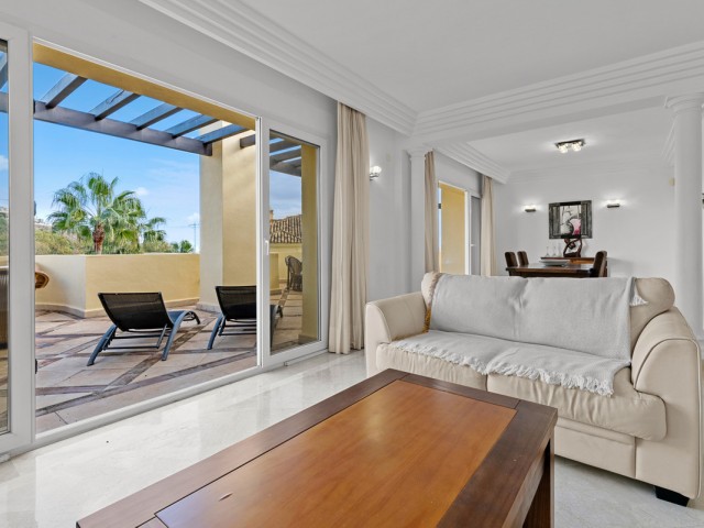 Kattohuoneisto Casares Playa