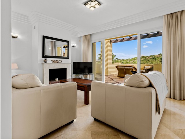 Kattohuoneisto Casares Playa