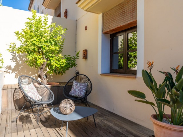 4 Bedrooms Townhouse in Benahavís