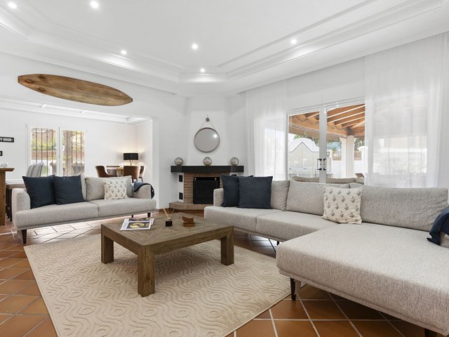 5 Slaapkamer Villa in Las Chapas