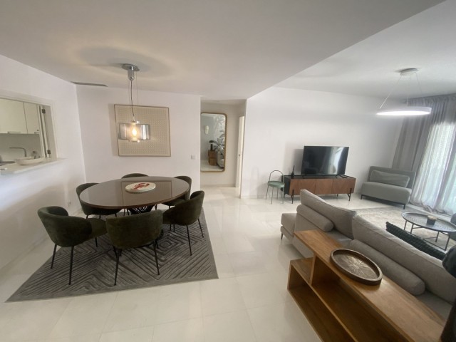 3 Bedrooms Apartment in Puerto Banús
