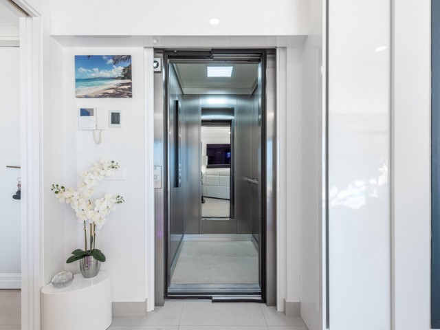 Kattohuoneisto Calanova Golf