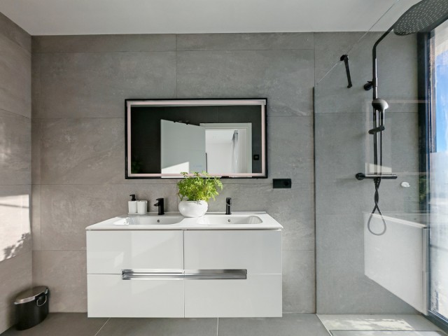 4 Slaapkamer Villa in Valle Romano