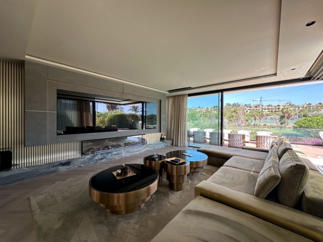 4 Sovrums Villa i Estepona