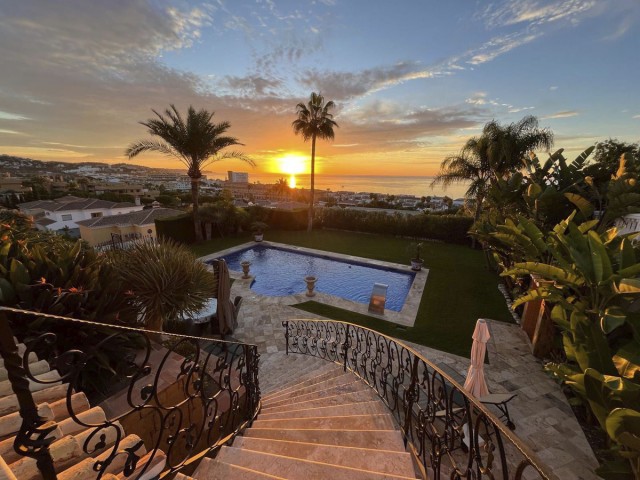 5 Bedrooms Villa in La Cala de Mijas