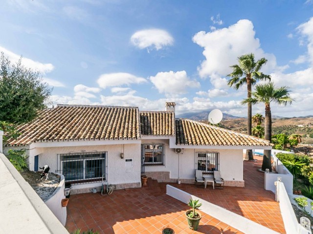 Villa, Sierrezuela, R5225254