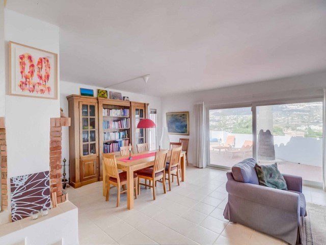 4 Bedrooms Villa in Sierrezuela