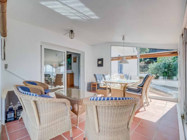 4 Bedrooms Villa in Sierrezuela