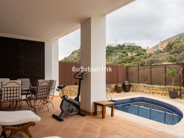 3 Bedrooms Villa in Benalmadena Pueblo