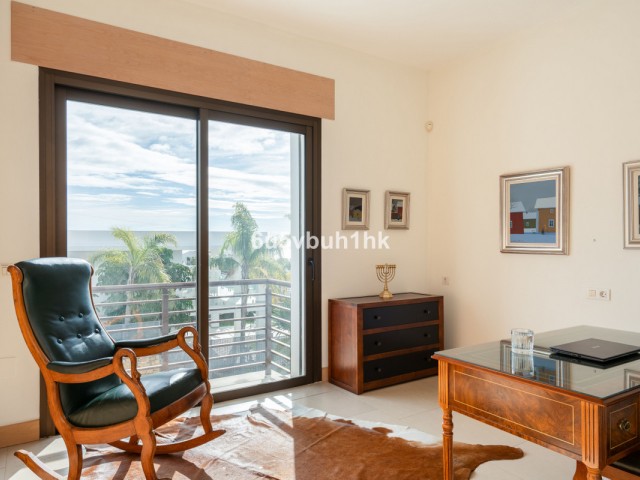 3 Bedrooms Villa in Benalmadena Pueblo