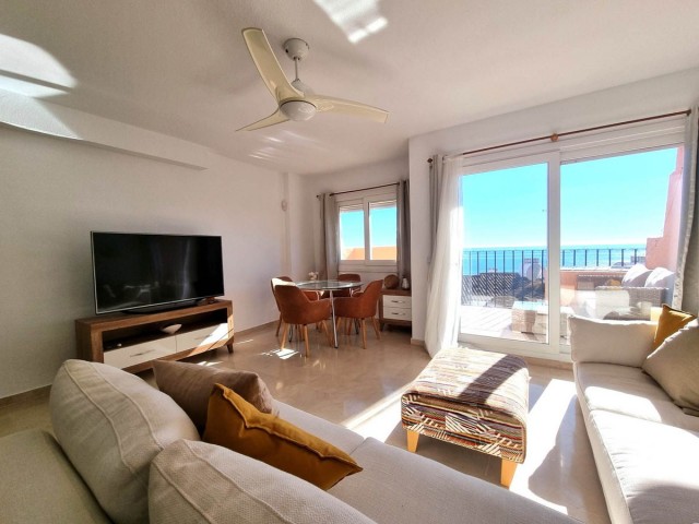 2 Bedrooms Apartment in Calahonda