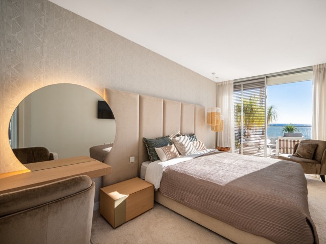 4 Bedrooms Villa in Estepona