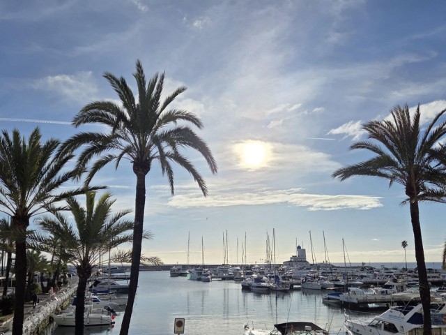 4 Soveroms Villa i La Duquesa