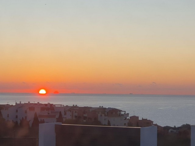 4 Soveroms Villa i La Duquesa