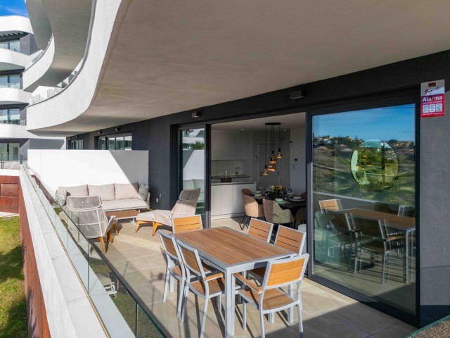 2 Bedrooms Apartment in Fuengirola