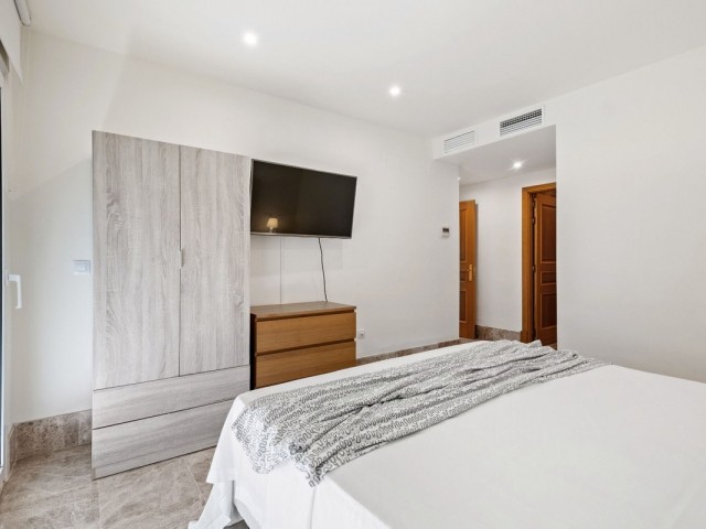 Apartamento con 3 Dormitorios  en Santa Clara