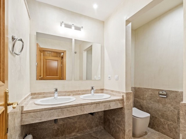 Apartamento con 3 Dormitorios  en Santa Clara