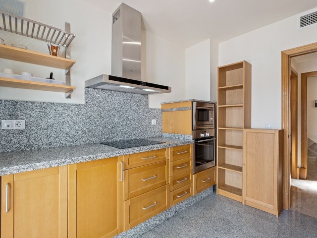 Apartamento con 3 Dormitorios  en Santa Clara