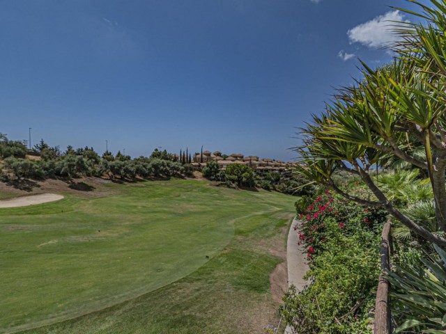 5 Bedrooms Villa in Marbella