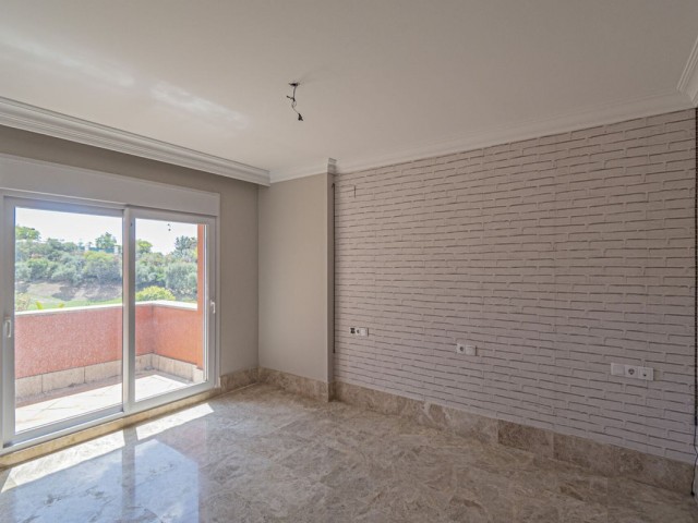 5 Bedrooms Villa in Marbella