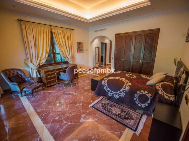 8 Soveroms Villa i La Zagaleta