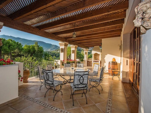 Villa avec 8 Chambres  à La Zagaleta