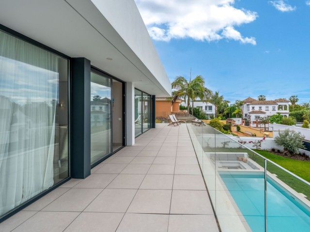 5 Bedrooms Villa in San Pedro de Alcántara