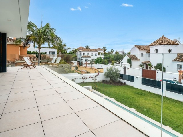 5 Bedrooms Villa in San Pedro de Alcántara