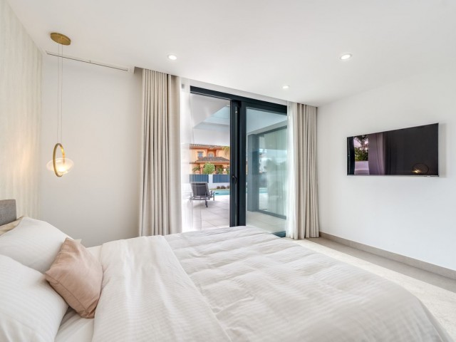 5 Bedrooms Villa in San Pedro de Alcántara